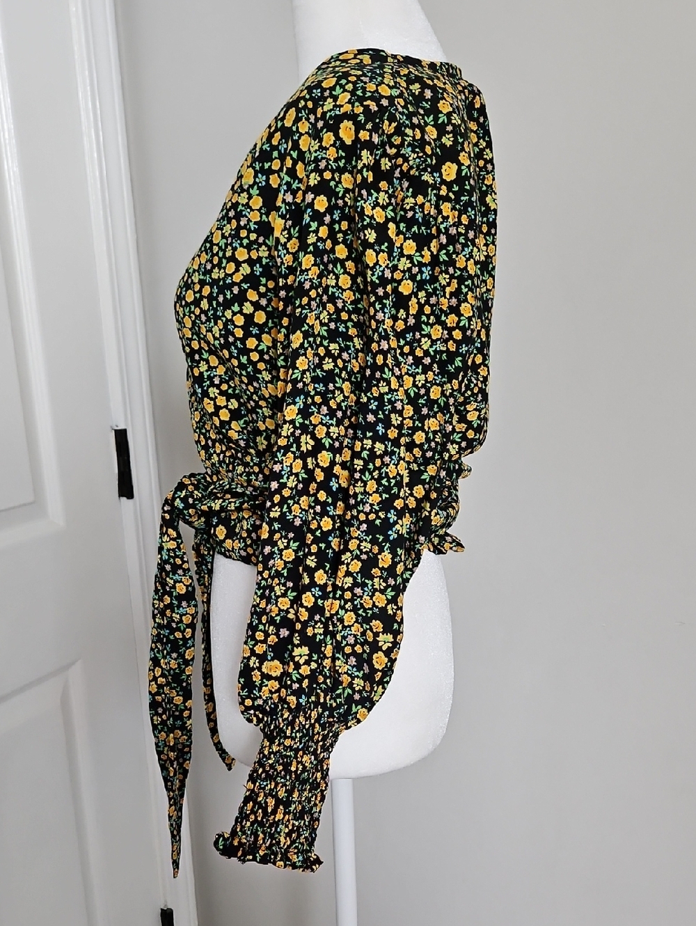 Anthropologie Faithfull The Brand Nari Wrap Top Floral Tie Waist Blouse Sz 2/XS - Picture 6 of 11